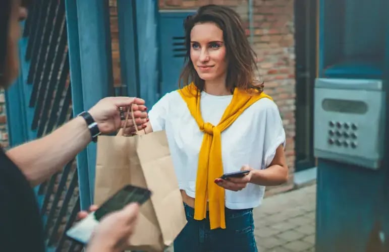 reinventing ecommerce same-day crowdsourced delivery