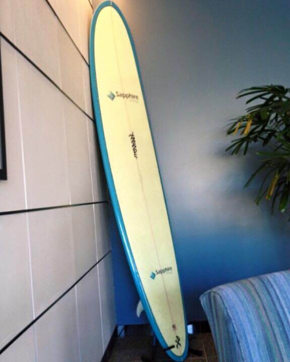 roadie delivers ship a surfboard