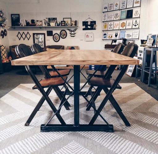 cheap furniture delivery ship a table